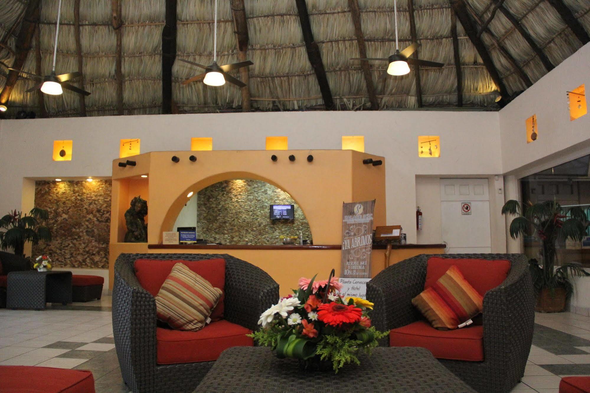 Hotel Palapa Palace Тустла-Гутьеррес Экстерьер фото